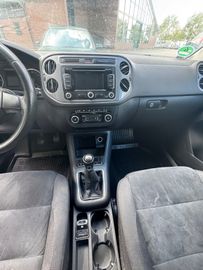 Volkswagen Tiguan - 7