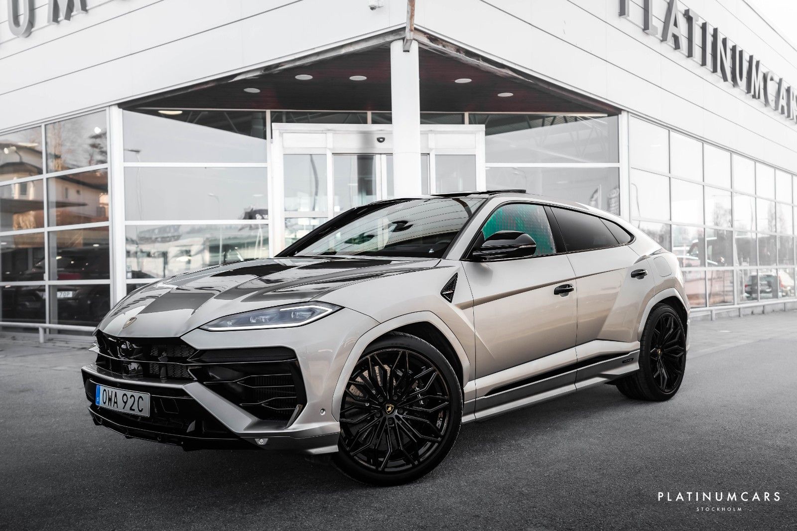 LAMBORGHINI Urus