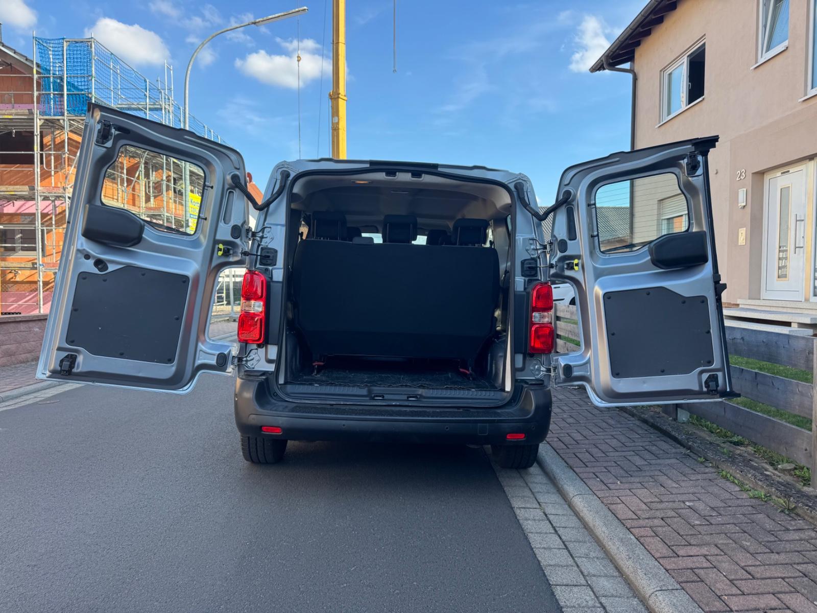 Peugeot Expert Traveller L2 8Sitzer 2xPDC+NAVI+Tempomat