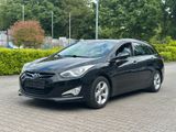 Hyundai i40 cw 5 Fifa World Cup Edition 2-Zonen-Klima* - Hyundai i40: I40w