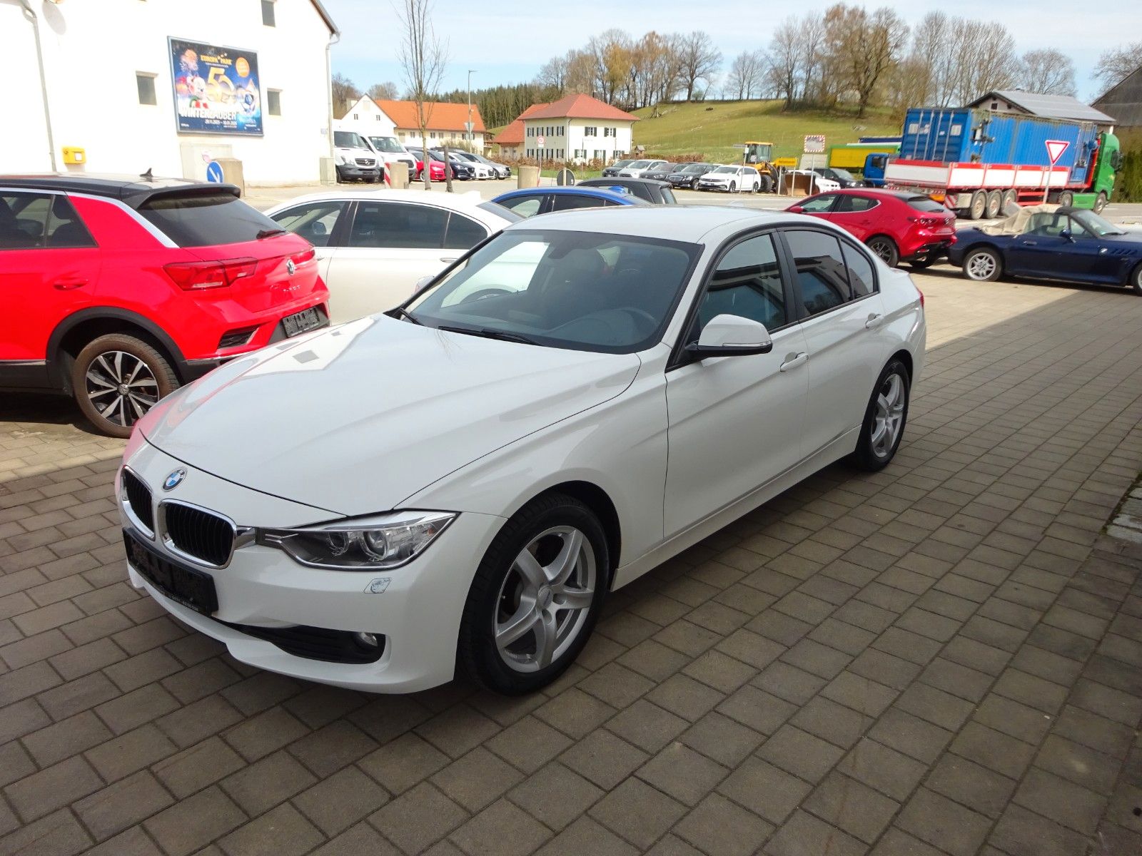 BMW 320d Limo/NAVI/LEDER