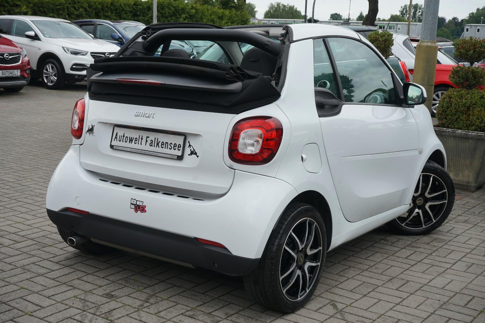 Smart ForTwo cabrio 0.9 66kW Automatik