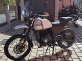 Royal Enfield Himalayan 411 - ROYAL ENFIELD MOTORRAD