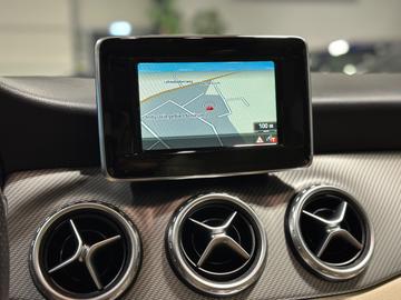 2014 Mercedes-BENZ GLA 缩略图 32