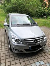 Mercedes-Benz B 200 - - Mercedes-Benz B 200 in Leipzig