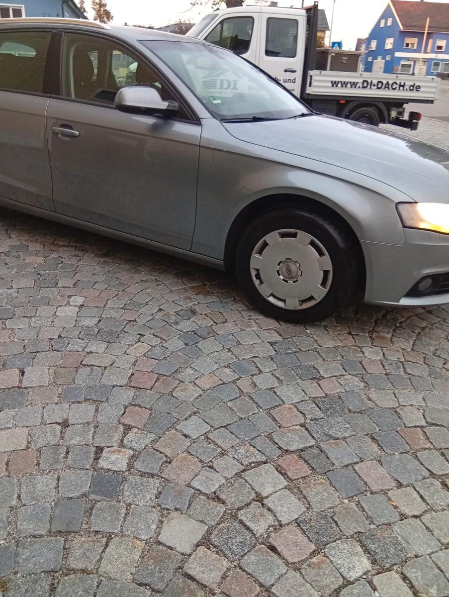 Audi A4 2011 — engine 1.798 cm³, 120 HP (88kW)