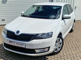 Skoda Rapid Spaceback TDI*Navi*Xenon*AHK*PDC - Skoda Rapid: Limousine