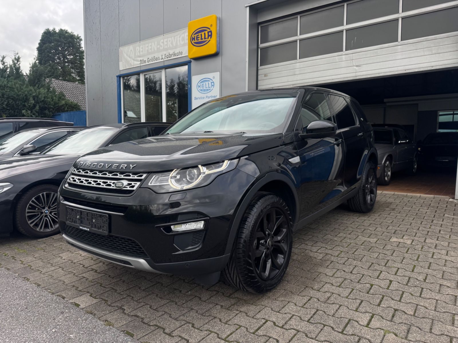 Land-Rover Discovery - 1