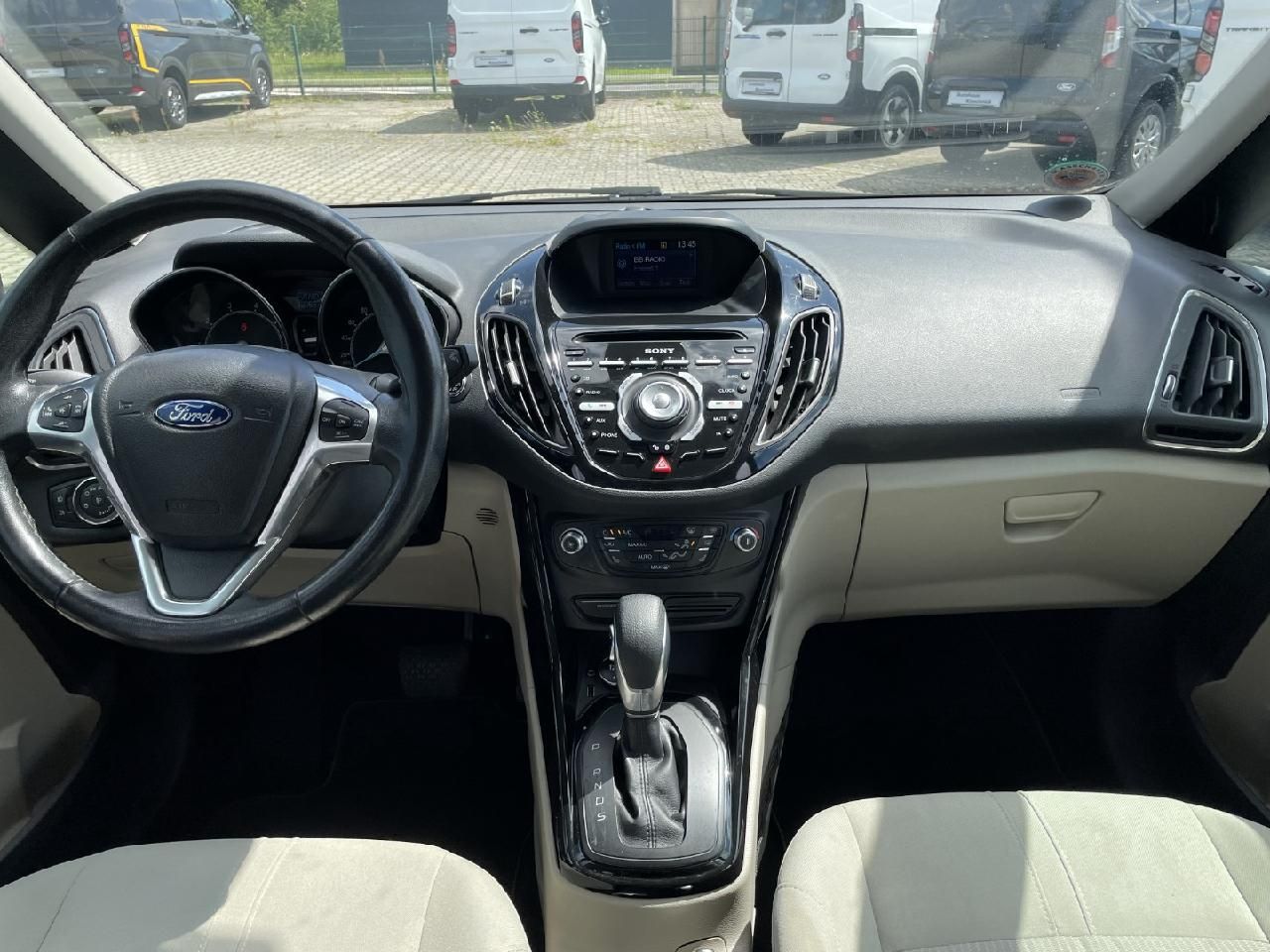 Fahrzeugabbildung Ford B-MAX Titanium, Autom., Kamera, Sitzheiz.