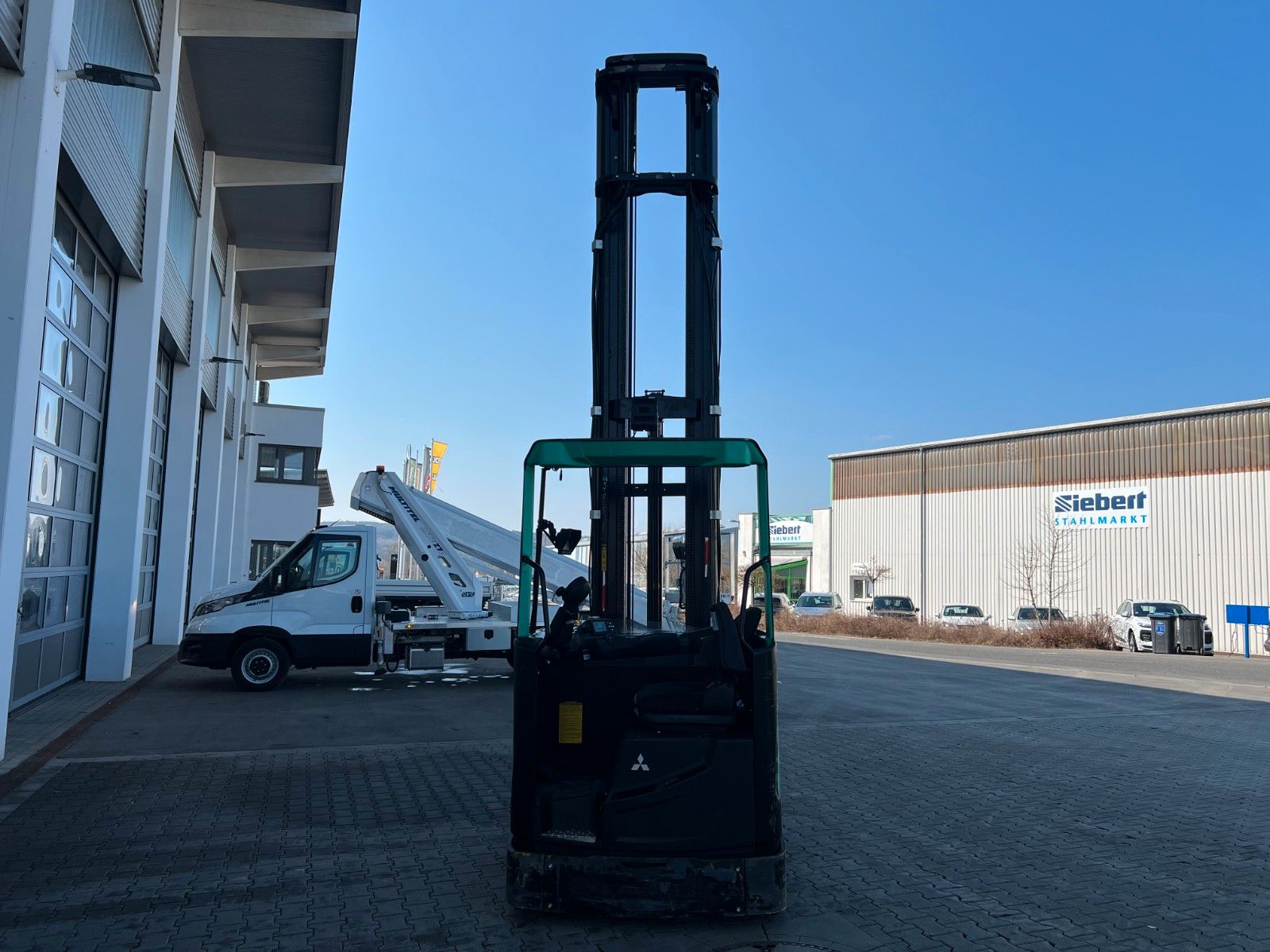 Fahrzeugabbildung Mitsubishi RB20N2H / Triplex: 11.500mm / 2.000kg / 2022