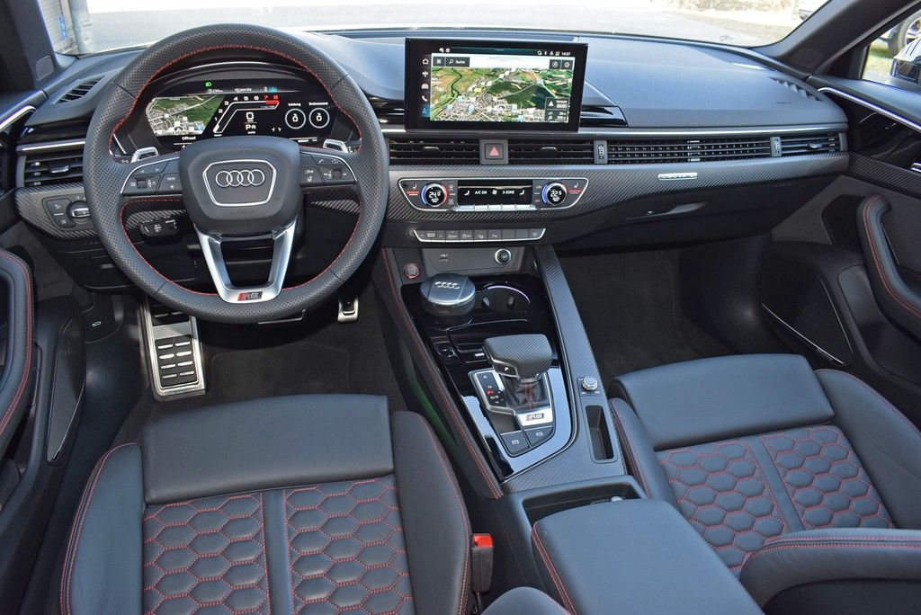 Audi RS 4 Avant 2.9 TFSI qu/Tip *Competition+*Matrix* foto 2