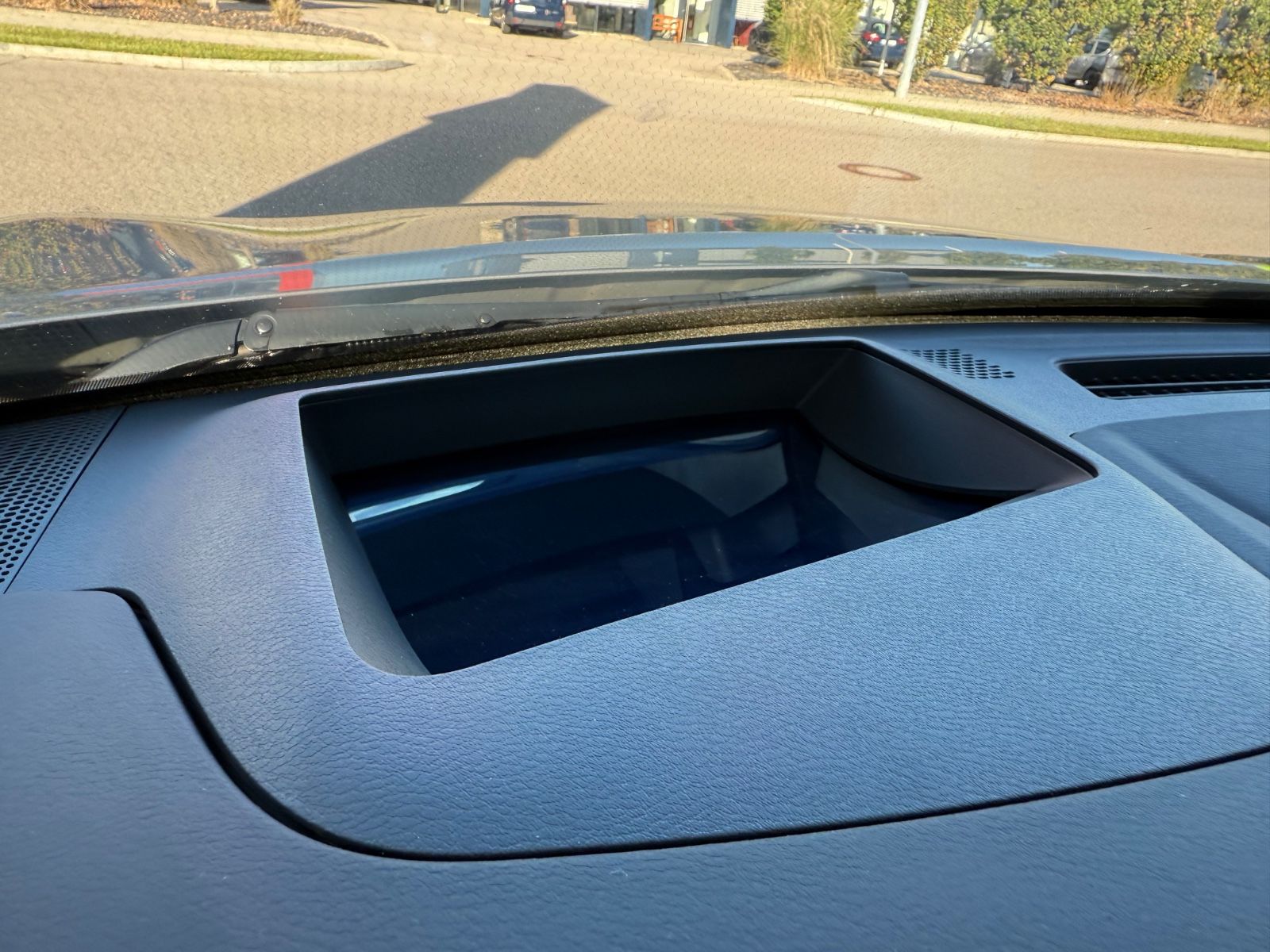 Fahrzeugabbildung Nissan Qashqai Tekna e-Power - Leder, HeadUp