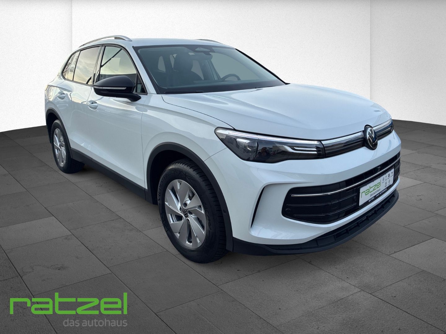 Fahrzeugabbildung Volkswagen Tiguan ENERGY 1.5 eTSI 5J. Garantie+8-fach+LED