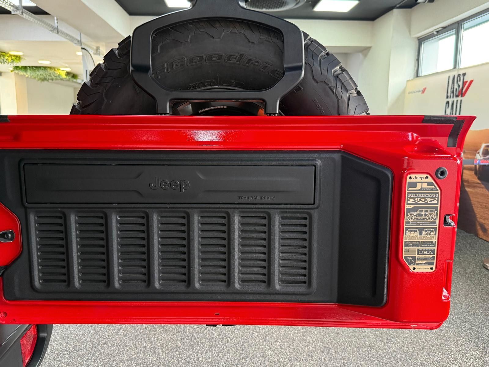 Fahrzeugabbildung Jeep RUBICON 392-6.4L HEMI V8-AHK 3500KG-35"