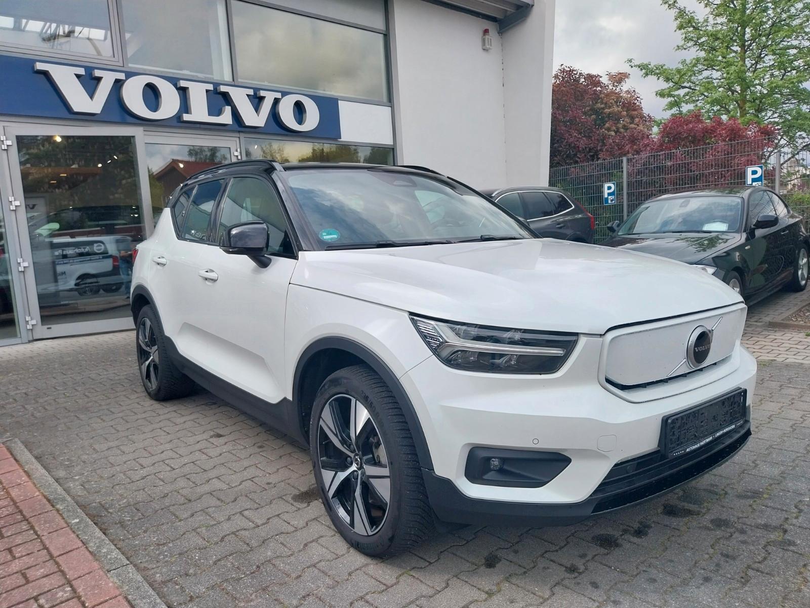 Volvo XC40 R Design Recharge Pure Electric AWD