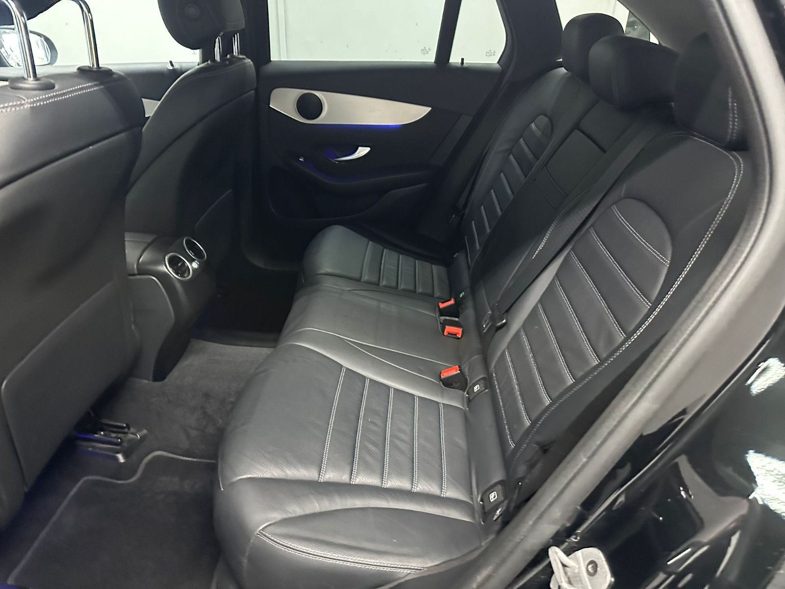 Fahrzeugabbildung Mercedes-Benz GLC 220 d 4MATIC Autom *DISTRO*AHK*360*NAVI*PANO
