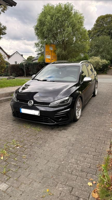 Image of Volkswagen Golf