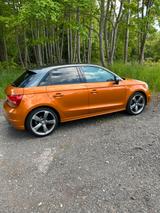 Audi A1 1.4 TFSI S tr. 136kW S line Sportback S line - Audi A1: Von Privat