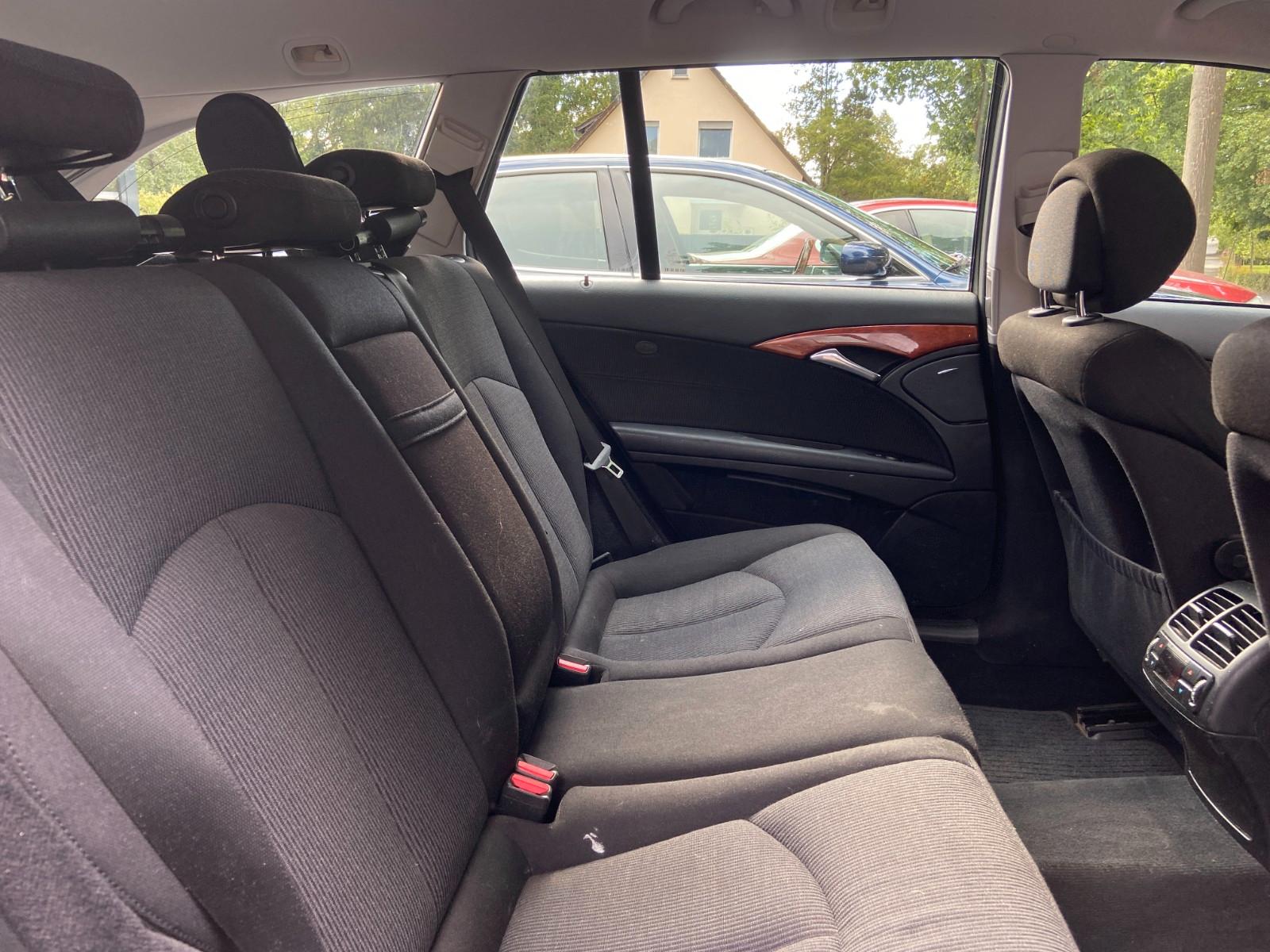 Mercedes-Benz E200 2007 — photo 10