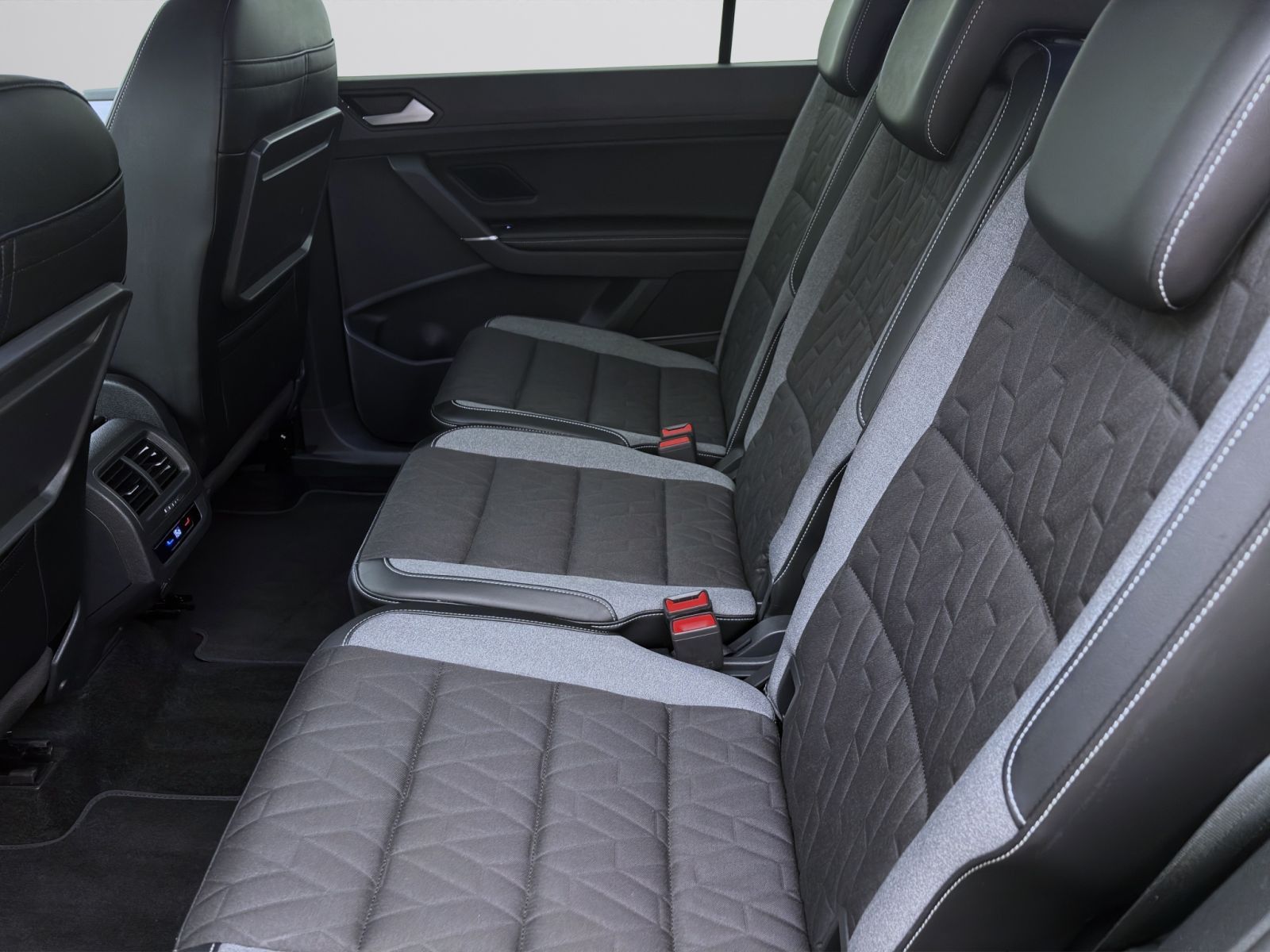 Volkswagen Touran - Bild 16