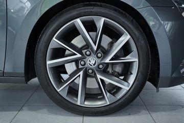 Skoda Superb - 8
