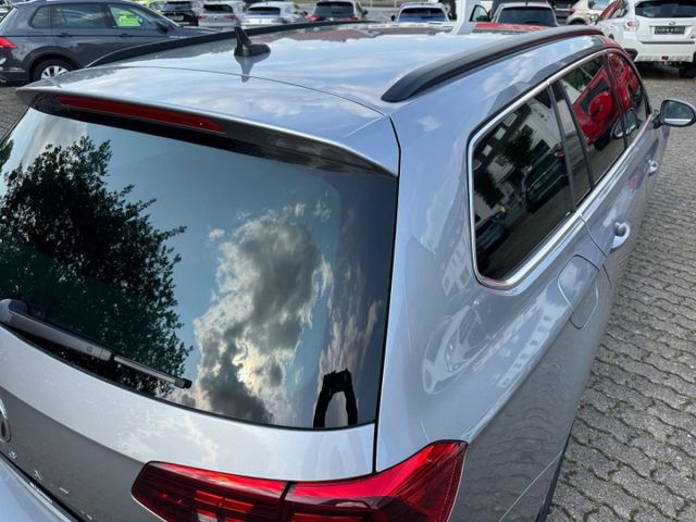 Passat Variant Business 1.5 TSI DSG LED Navi AHK