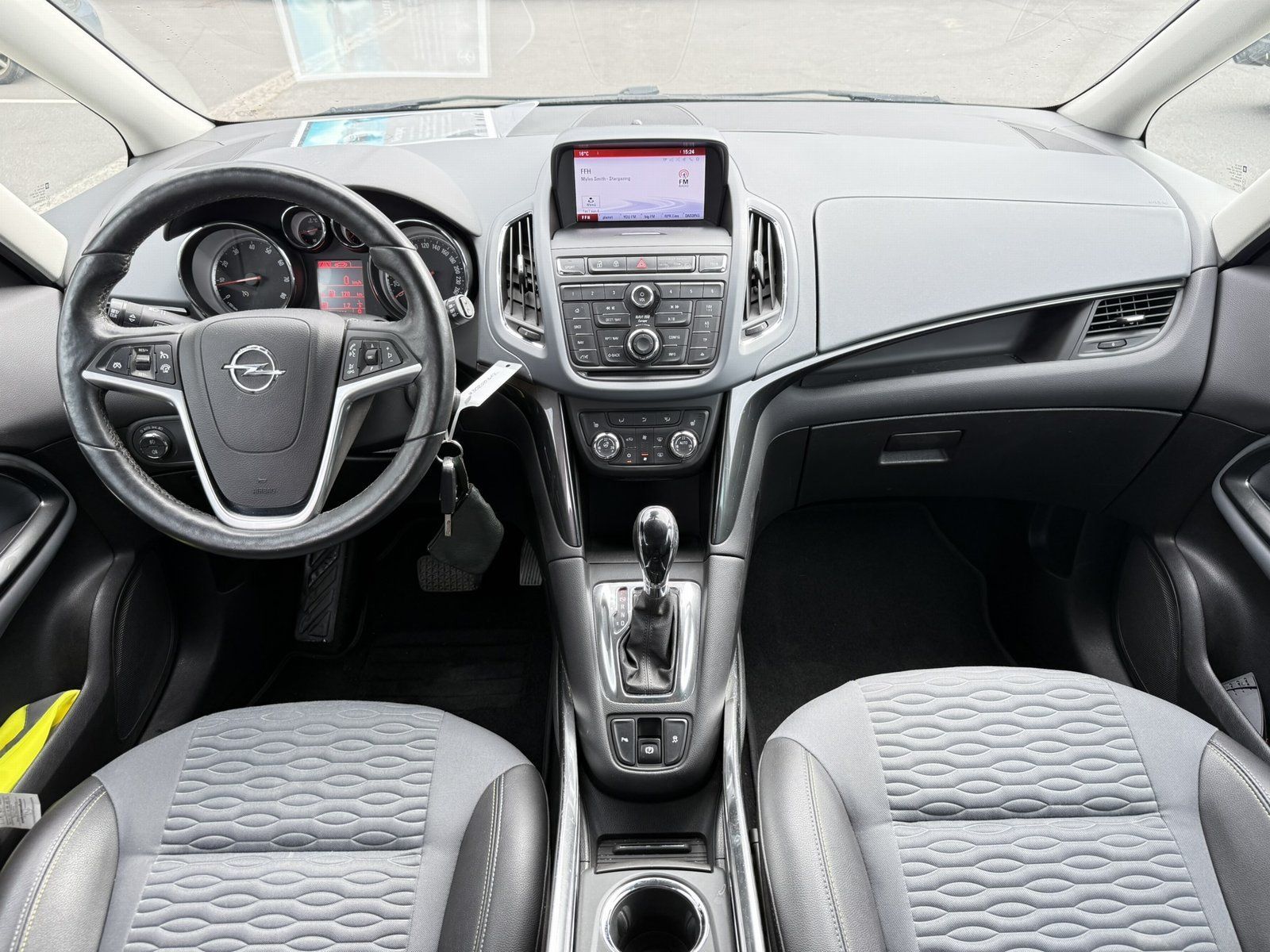 Fahrzeugabbildung Opel Zafira Tourer 1.6 SIDI Turbo Innovation