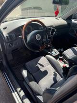 Volkswagen VW Passat 2005 Automatik - Volkswagen Passat aus 2005: Kombi