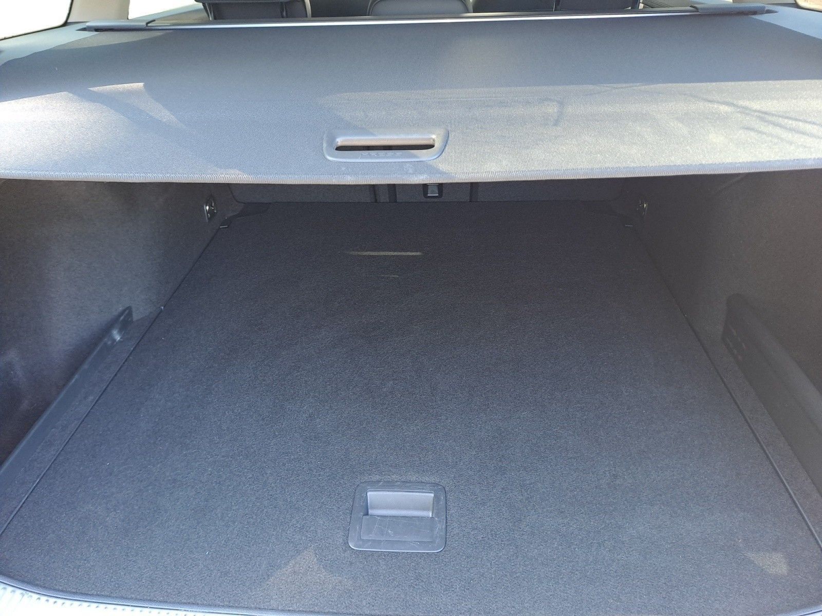 Volkswagen Passat Variant - Bild 14