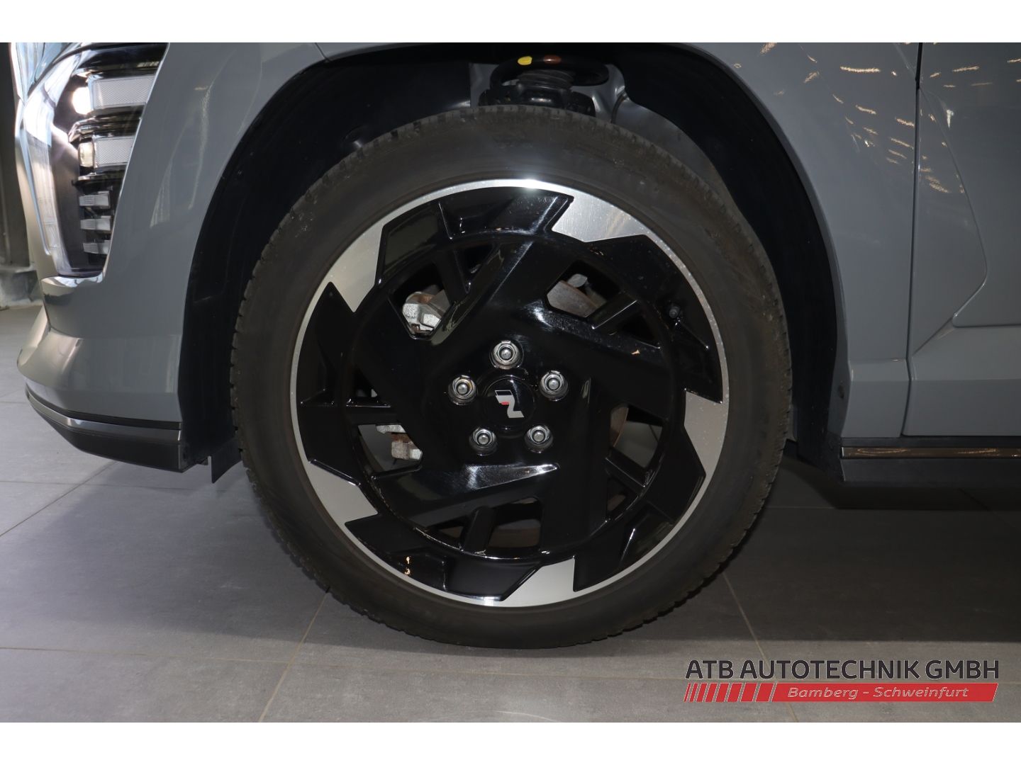 Fahrzeugabbildung Hyundai KONA Elektro N Line 65,4 kWh 2WD 218PS 98,6% SOH