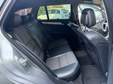 Mercedes C 220 - 11