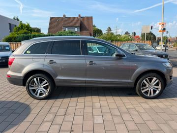Audi Q7 - 6
