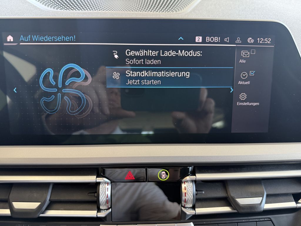 BMW 330e  Advantage KAM+KOMF+ACC+LASER+HUD+SPUR+DAB foto 17