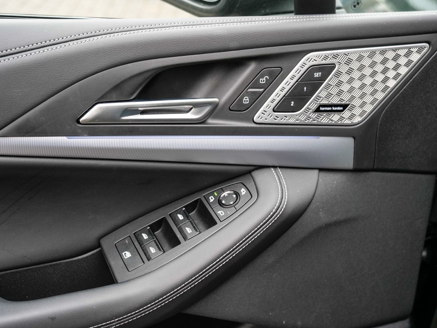 BMW 223 Active Tourer - Bild 17