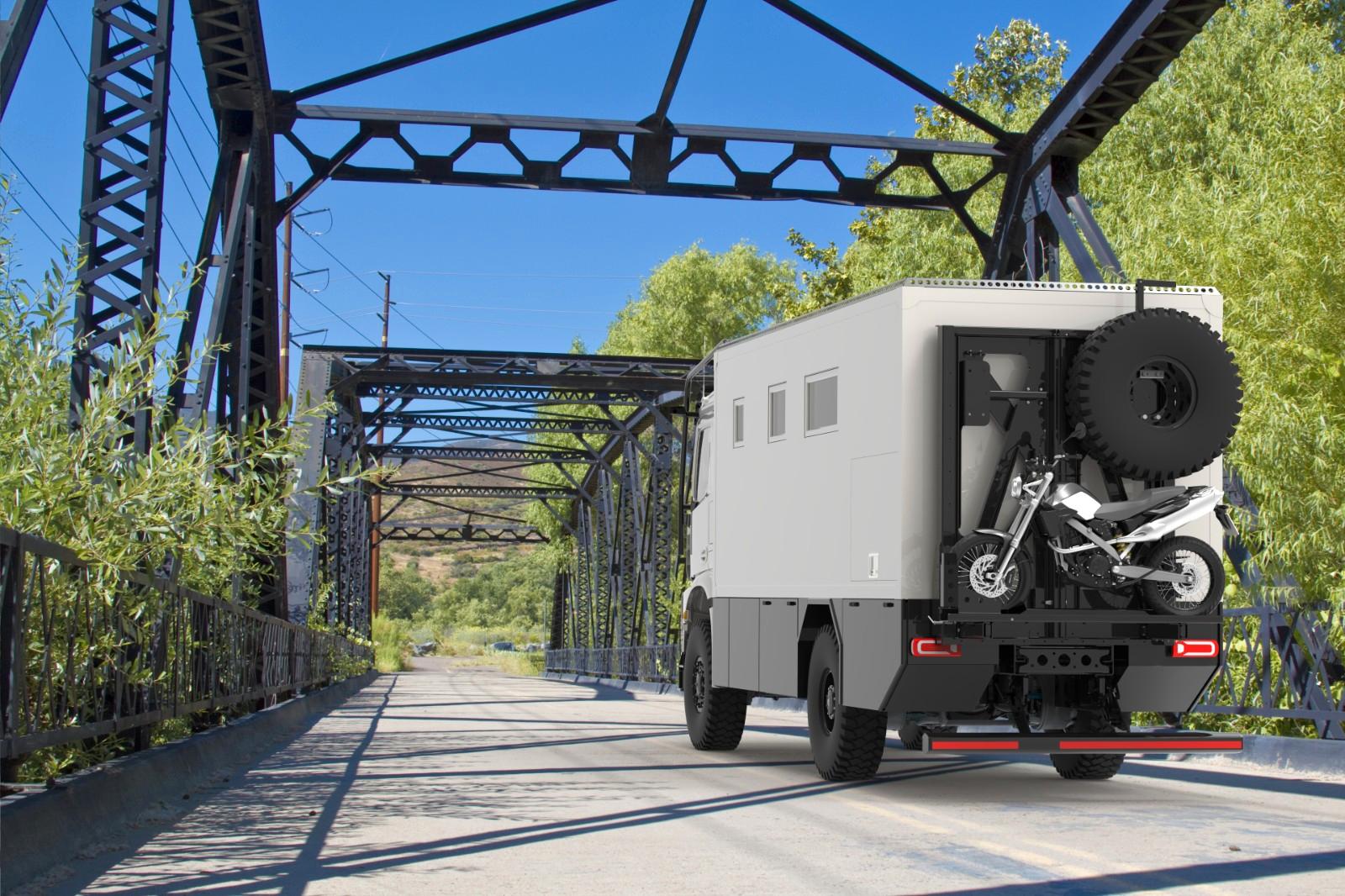 Mercedes-Benz GFK Aufbau für LKW Chassis