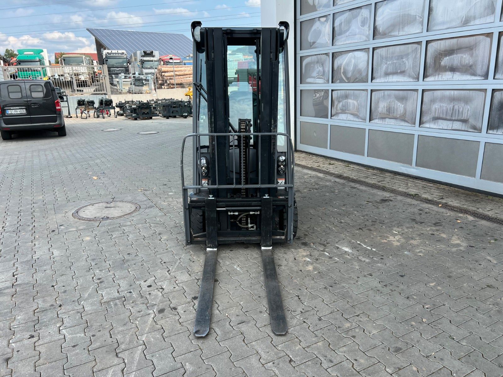 Fahrzeugabbildung Crown SCT6020-1.3 / Triplex 4,3m / 1.227h / 2017