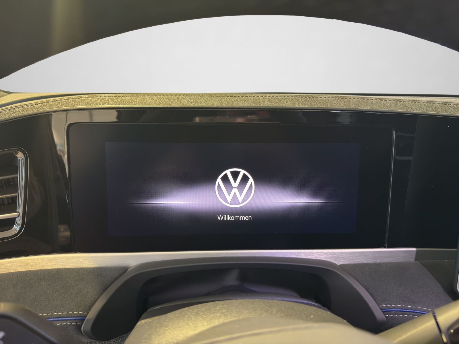 Volkswagen Passat - Bild 11