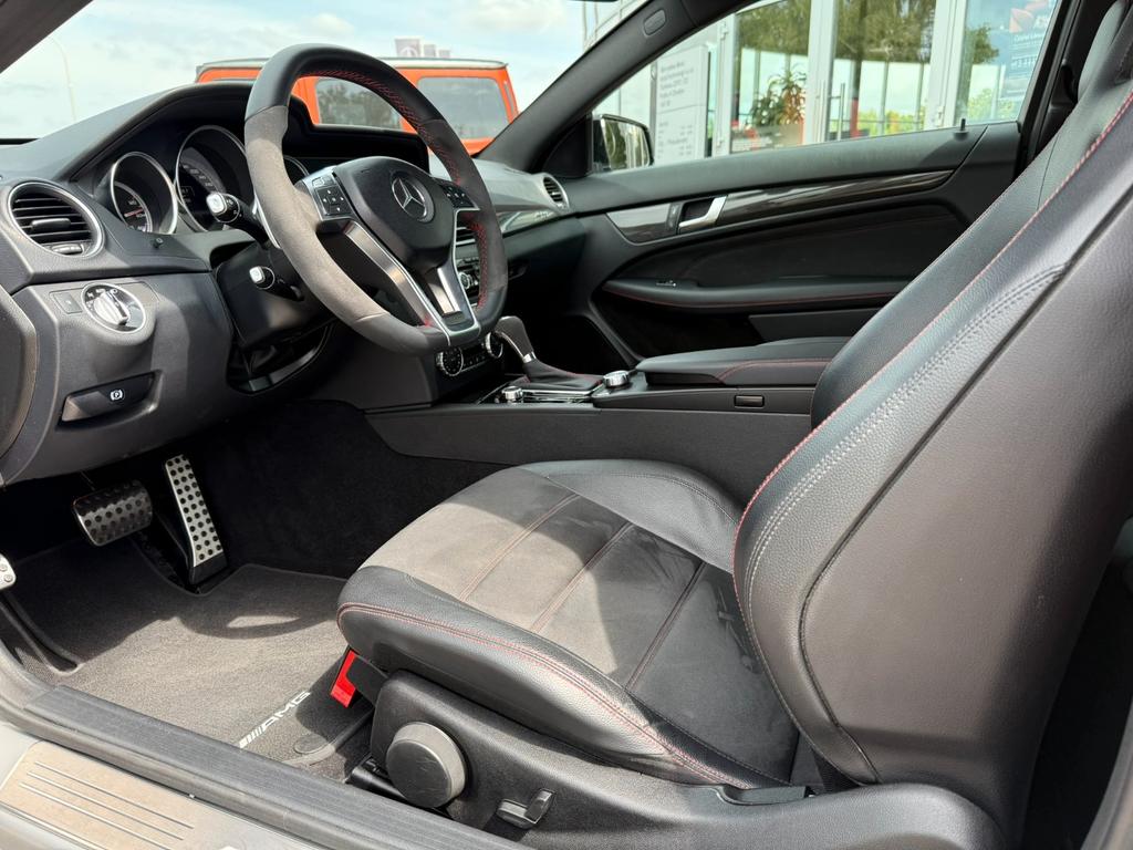 Mercedes-Benz C 63 AMG