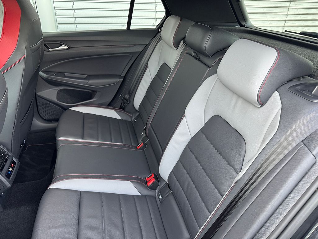 Golf VIII GTI Clubsport 2.0 TSI DSG *FAHRSCHUL*