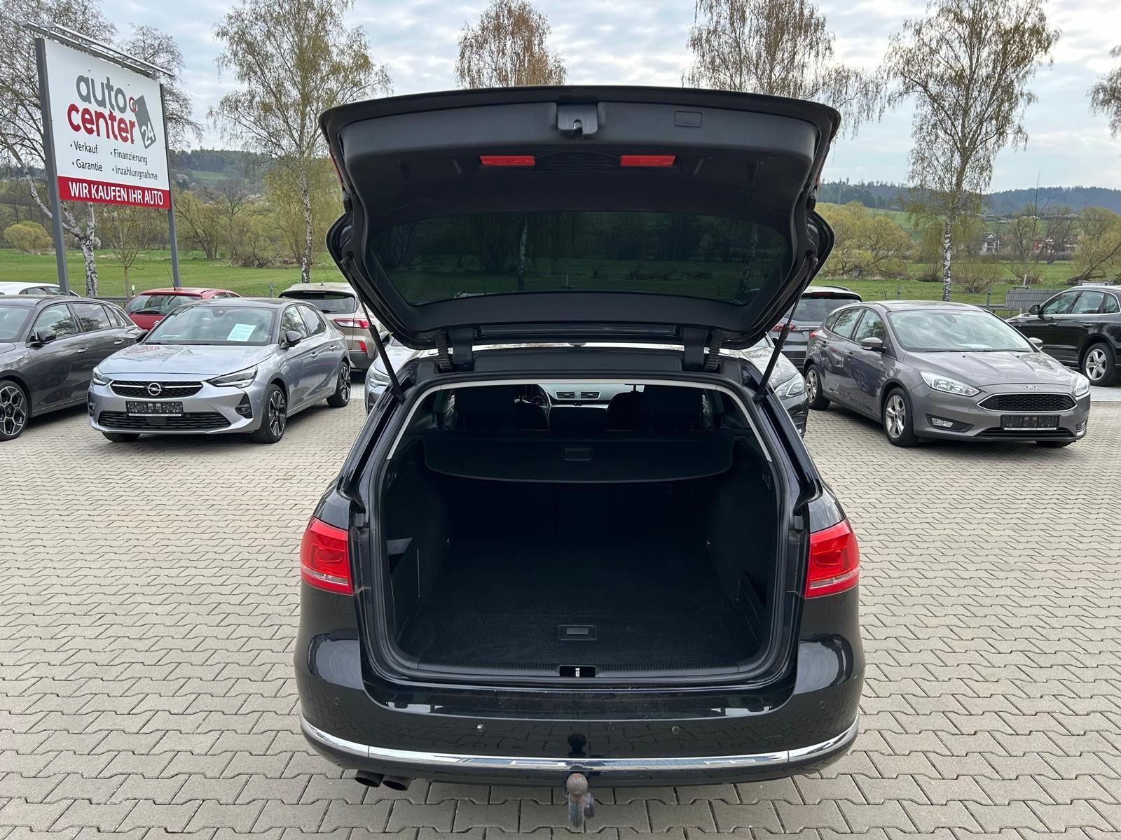 Fahrzeugabbildung Volkswagen Variant 2.0 TDI°4Motion°AHK°Navi°PDC°