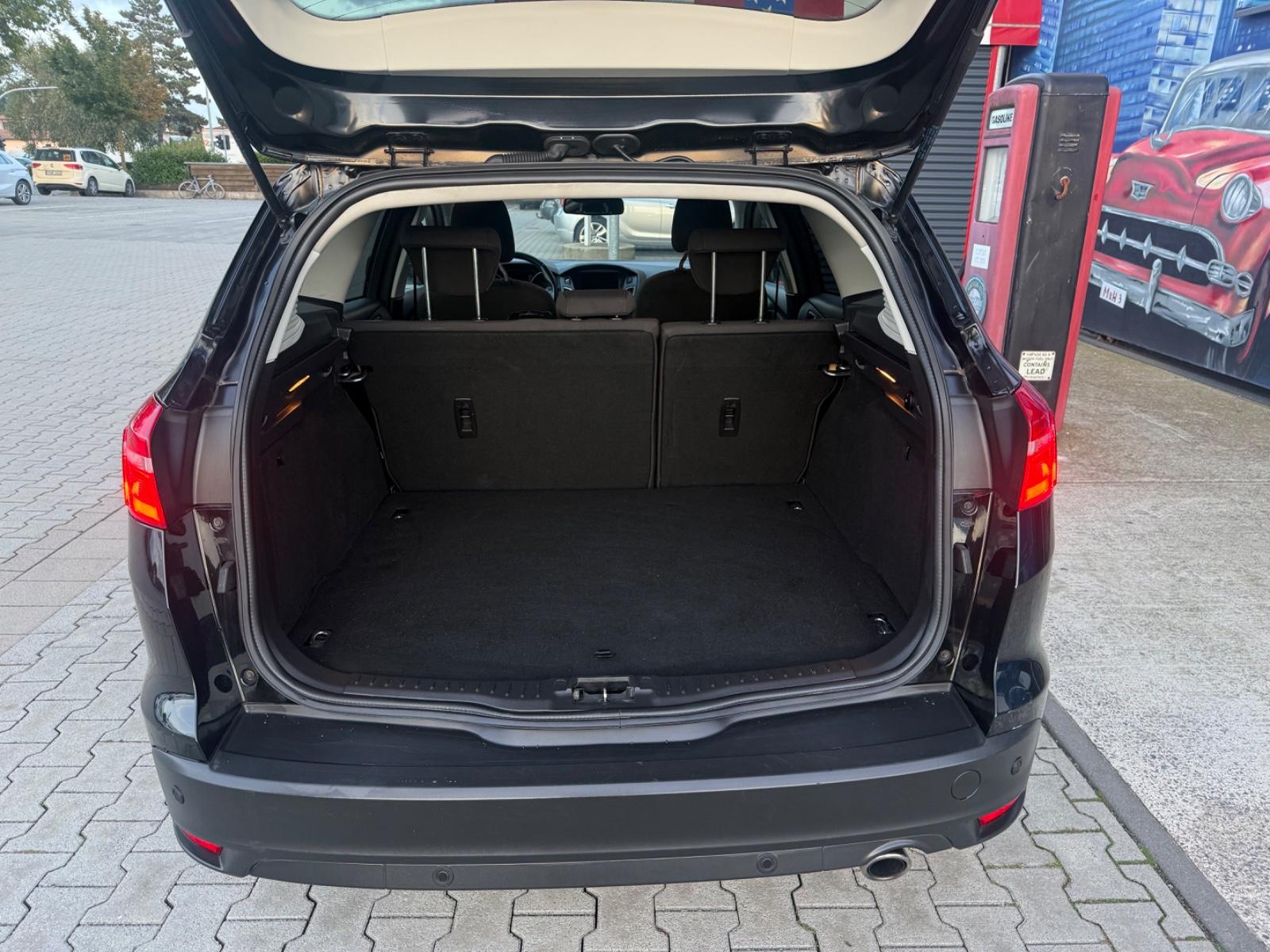 Ford Focus Turnier Titanium#Auitomatik Zahnr+Insp+Tüv