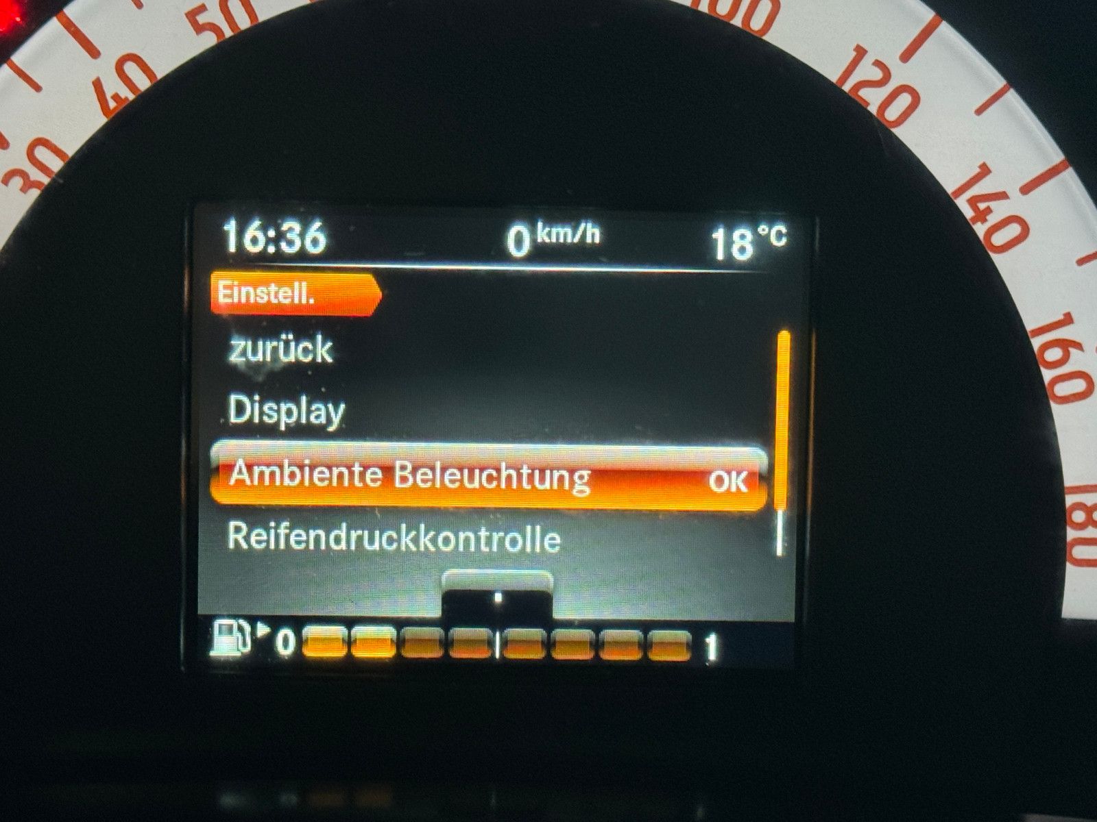 Fahrzeugabbildung Smart ForFour PASSION NAVI PDC SITZHEIZUNG SCHECKHEFT