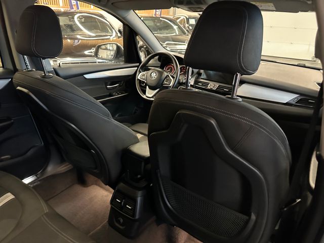 BMW 218 d Active Tourer*Klima*AHK*LED*Navi*Bluetooth