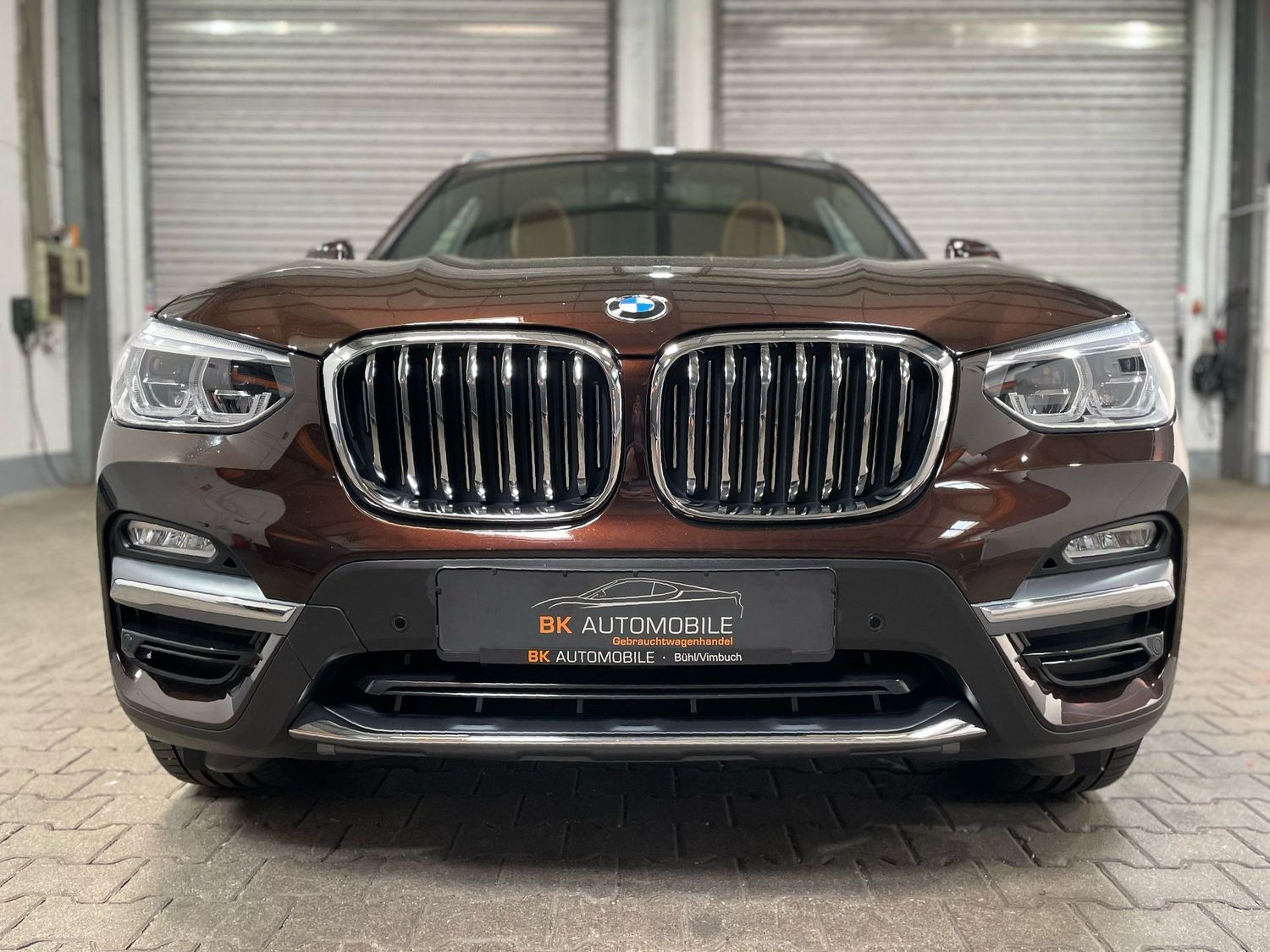Fahrzeugabbildung BMW X3 xDrive 20d LuxuryLine#Virtual#Pano#Leder#Head