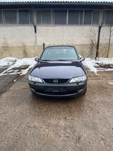 Opel Vectra 1.8 16V aus 1.Hand - gebrauchte Opel Vectra aus dem Jahr 1997