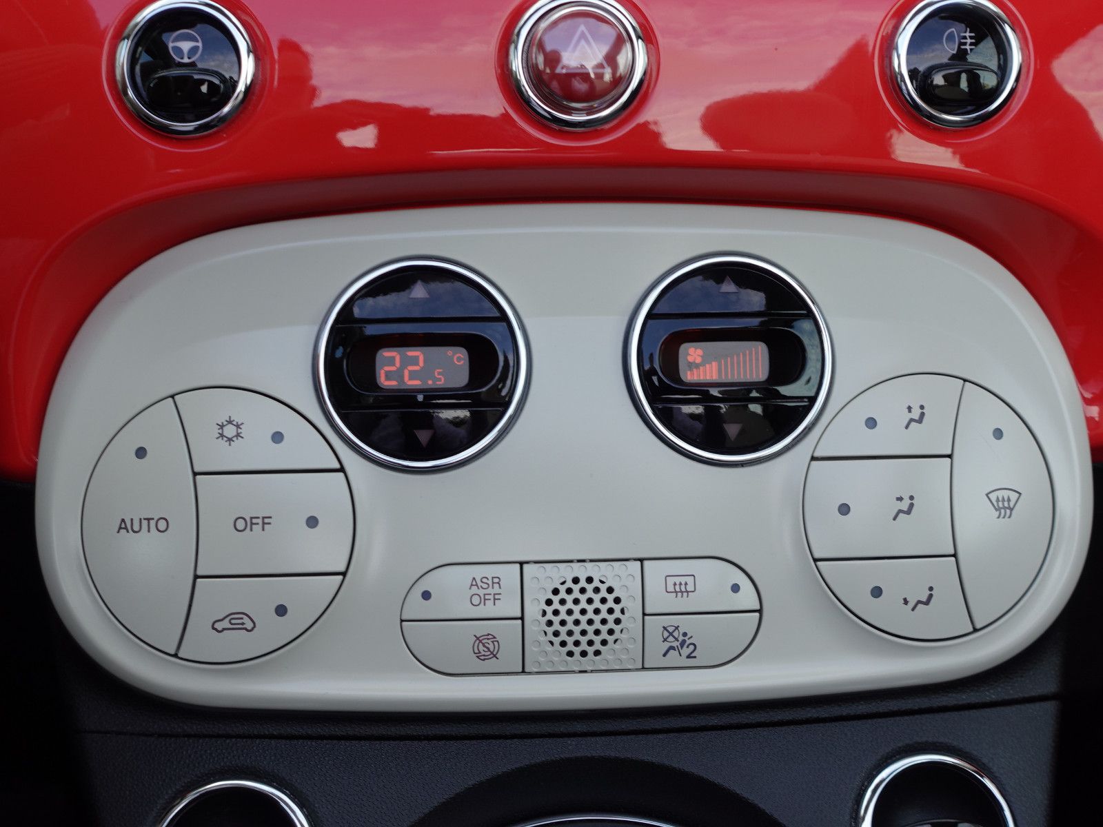 Fahrzeugabbildung Fiat 500C 1.2 LOUNGE Automatik Klima,LM-Felgen,USB