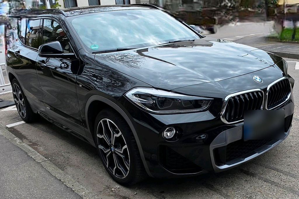 Image of BMW X2