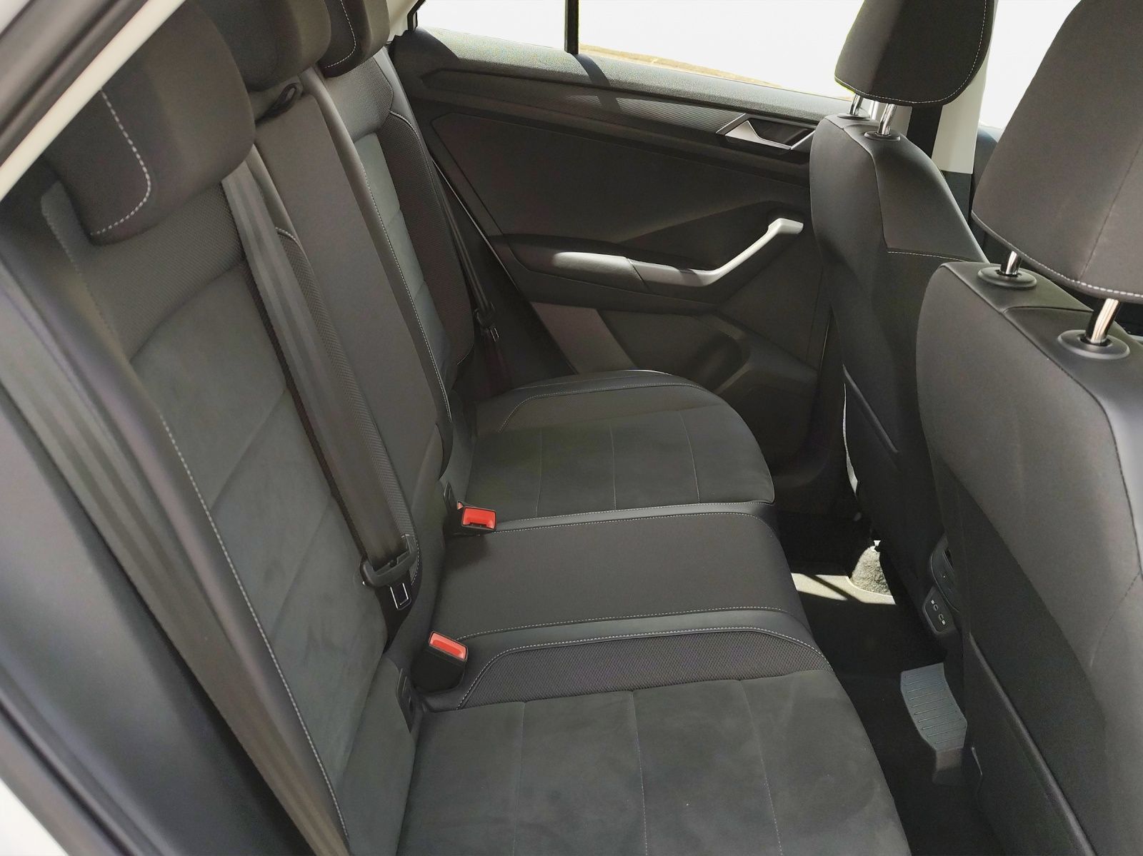 Volkswagen T-Roc - Bild 18