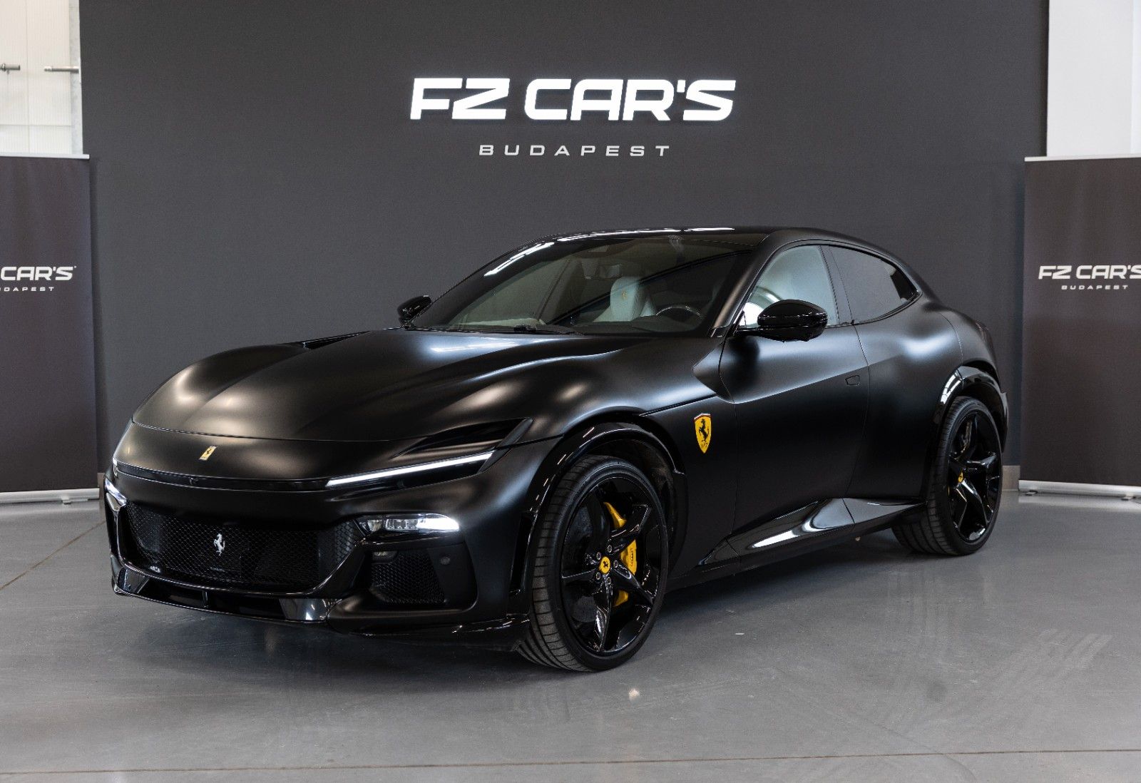 FERRARI Purosangue