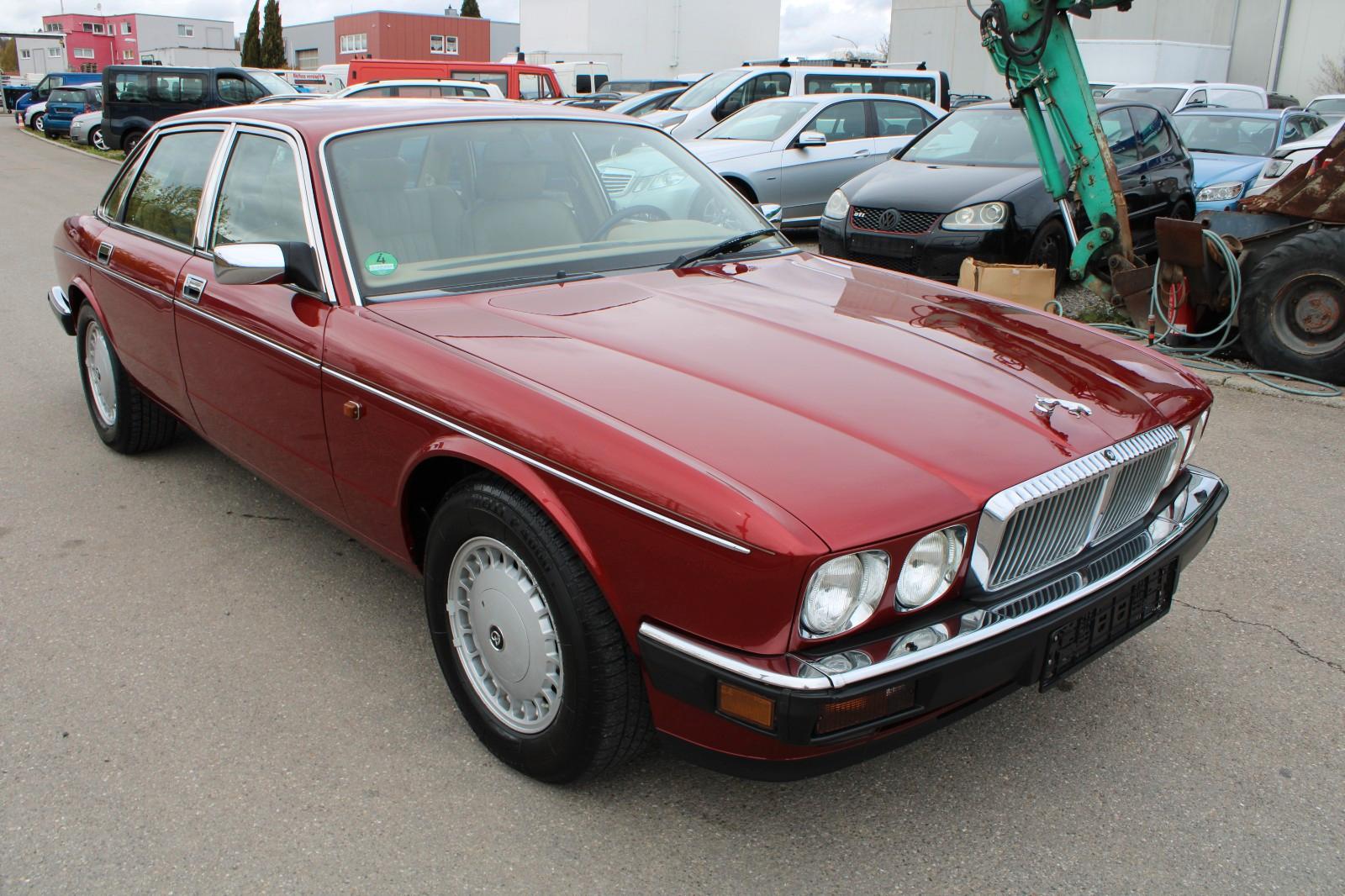Jaguar XJ40 4,0L*DAIMLER*LEDER-BEIGE*DEUTSCH-KFZ*TOP*